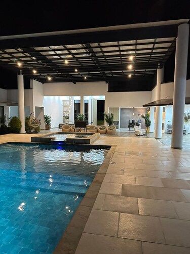 SPECTACULAR FARM WITH PRIVATE SWIMMING POOL IN VILLAVICENCIO - META - COL