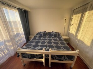 4 chambres, fer et planche à repasser, Wi-Fi, draps fournis