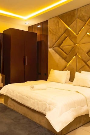 Interior - Stylish 3-Bedroom Apartment w/ PS5 (Lekki)