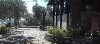 Green & Blue House in Halkidiki in Vourvourou