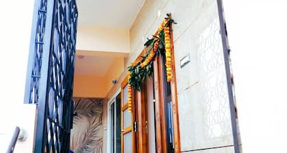 Three bedroom Brand NEW Luxurious Villa located behind Taj Hotel.