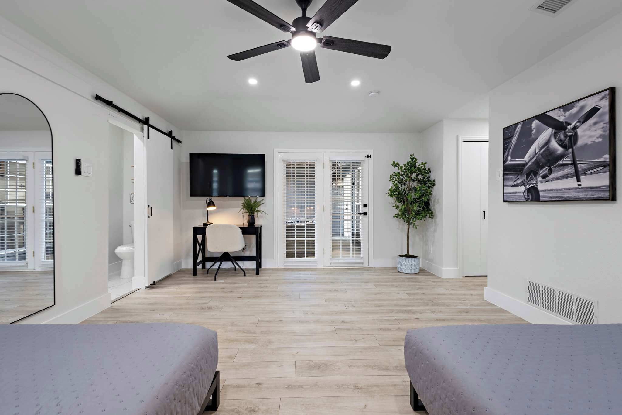 4 bedrooms, iron/ironing board, travel cot, WiFi