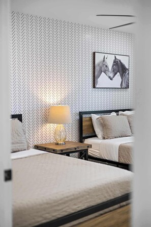 4 Schlafzimmer, Bügeleisen/Bügelbrett, Reisekinderbett, WLAN