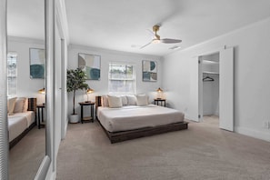 4 Schlafzimmer, Schreibtisch, Bügeleisen/Bügelbrett, WLAN