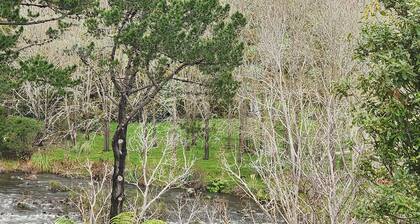 Thames River Valley Studio Retreat 3