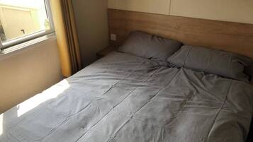 3 bedrooms, free WiFi, bed sheets