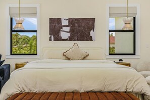 4 habitaciones, tabla de planchar con plancha, wifi y ropa de cama 