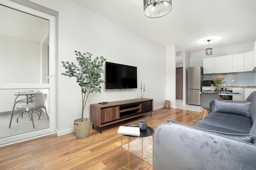 Stilvolles Apartment für 3 Personen | Balkon, Stockwerk 5
