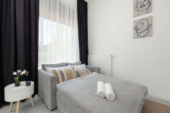 Bügeleisen/Bügelbrett, WLAN, Bettwäsche