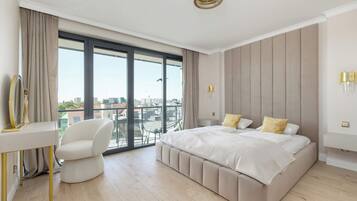 3 soverom, strykejern/-brett, reiseseng for barn og wi-fi