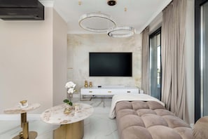 3 bedrooms, iron/ironing board, travel cot, WiFi - Spacious Apartment with a View | 3 Bedrooms and Parking (Szczecin)