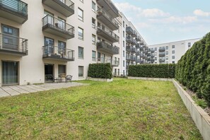 Exterior - Cozy Apartment | Garden and Garage Parking (Szczecin)