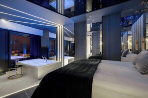 Desk, iron/ironing board, WiFi, bed sheets - Zabrska 15 Air Conditioned Studio | Parking, Desk (Katowice)