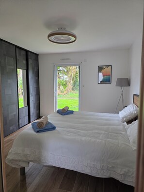 5 bedrooms, iron/ironing board, travel cot, free WiFi