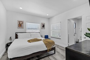 1 غرفة نوم ومكواة/لوح كي وواي فاي وملاءات أسرّة