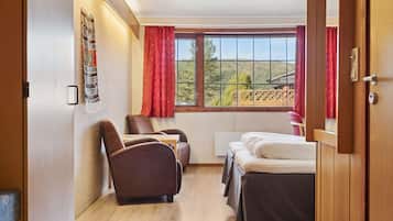Double Room | Blackout curtains, soundproofing, free WiFi, wheelchair access