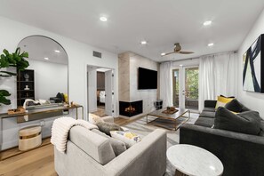 TV, fireplace, offices - Ultra Lux Oasis in Gated Community (Irvine)