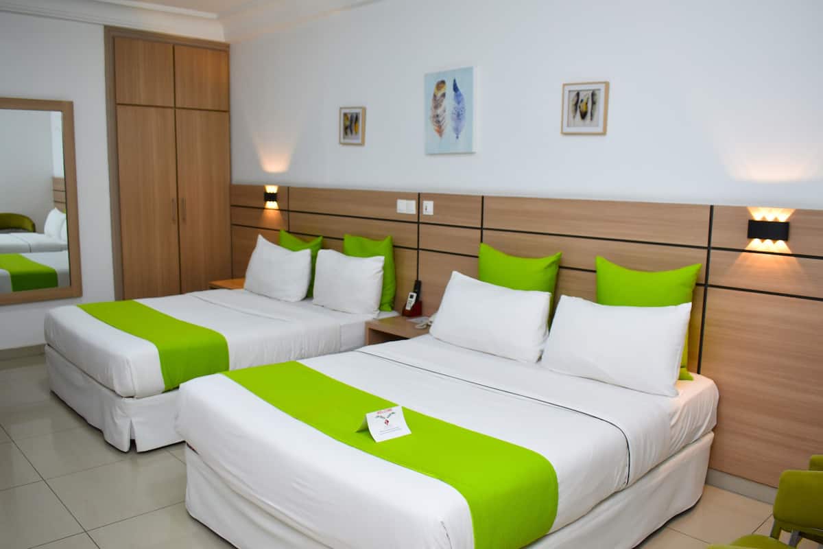 Comfort Twin Room | Laptop workspace, free WiFi