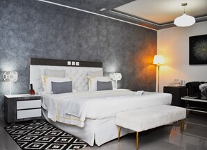 Laptop workspace, free WiFi - Lorenzo Hôtels & Resorts (Abidjan)