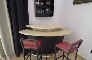 Bar (en el alojamiento)