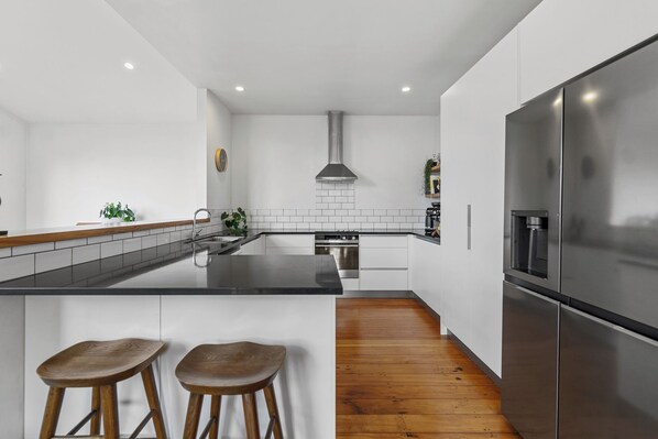 Fridge, microwave, dishwasher, coffee/tea maker