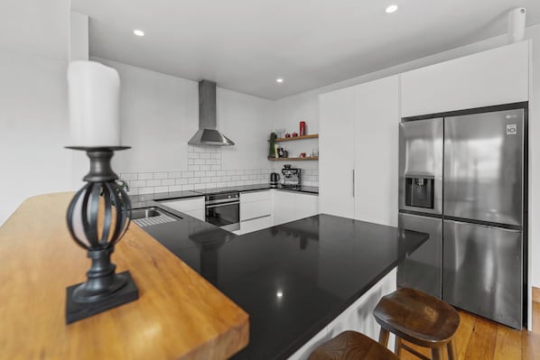 Fridge, microwave, dishwasher, coffee/tea maker