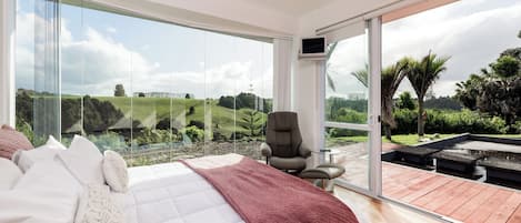 5 habitaciones, tabla de planchar con plancha y wifi