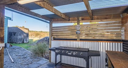 Taylor Lodge Adventure Base - Erua Holiday Home