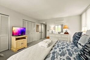 In-room safe, free WiFi, bed sheets