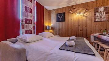 1 bedroom, WiFi, bed sheets