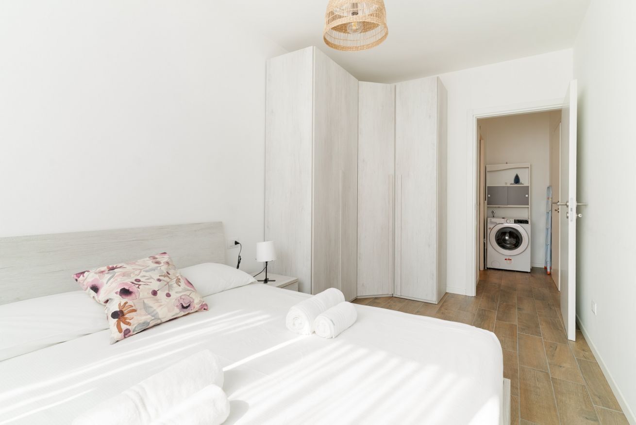 2 bedrooms, iron/ironing board