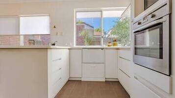 Mikrobølgeovn og ovn