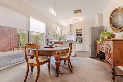 South Claremont Private Villa