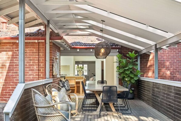Outdoor dining