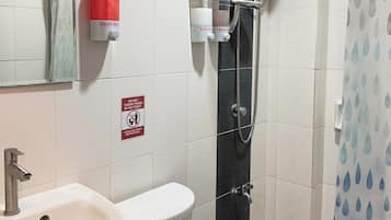 Chambre Standard, non-fumeurs, climatisation | Salle de bain