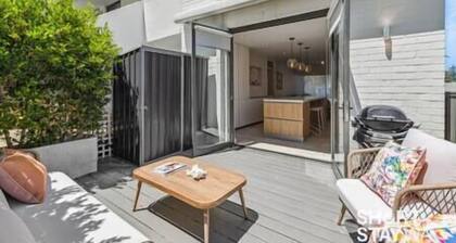 Ocean Views Secure Apartment