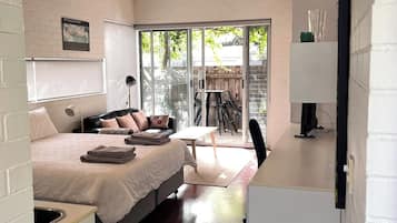 1 bedroom, WiFi, bed sheets