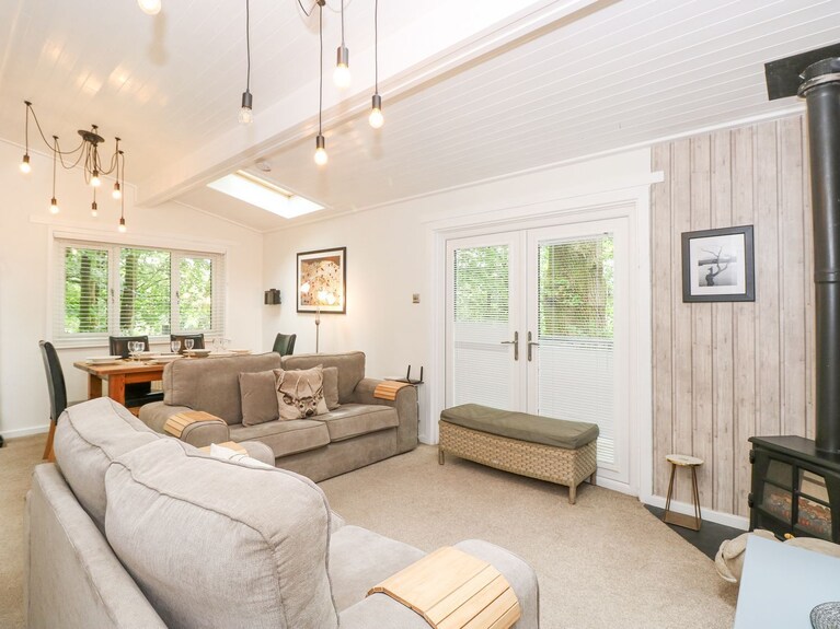Serenity, Pet Friendly, With A Garden In Windermere - Ambleside