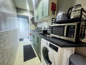 Microonde, forno, piano cottura