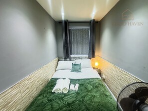 1 habitación, tabla de planchar con plancha, wifi y ropa de cama 