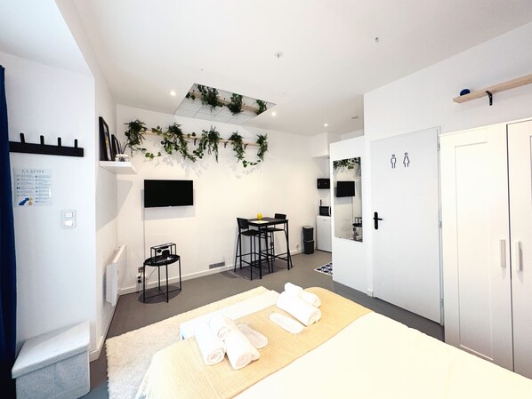 1 bedroom, iron/ironing board, travel crib, free WiFi