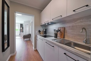 Refrigerador, microondas, parrilla de estufa y lavavajillas