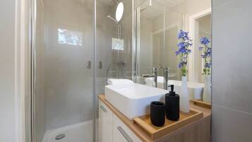 Dusche, Haartrockner