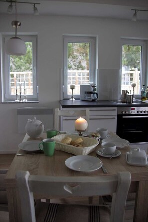 Fridge, oven, dishwasher, electric kettle