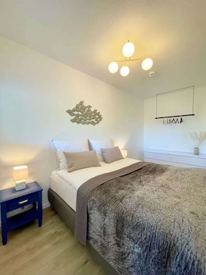 1 bedroom, iron/ironing board, WiFi