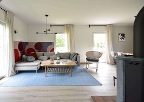 TV, fireplace, offices - Ostseehaus  "Boje" (Krummin)