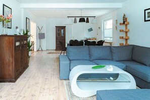 TV, fireplace, books, offices