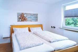 2 Schlafzimmer, Bügeleisen/Bügelbrett, WLAN
