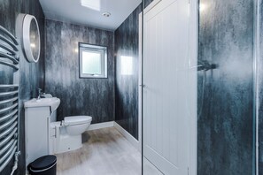 Hair dryer, towels - Hansas 3BR Elegant Stay: Winter ready by Parydise! (Shropshire)