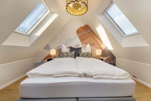 1 bedroom, travel cot, WiFi